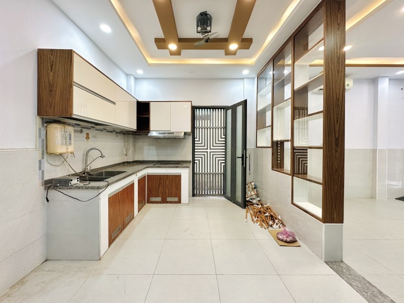 BÁN NHÀ QUẬN 3 HBG 60M2 2 TẦNG NGANG 4,3M NỞ HẬU 3 PN ĐẸP SÁT MT CMT8 6,5 TỶ. - Ảnh 2